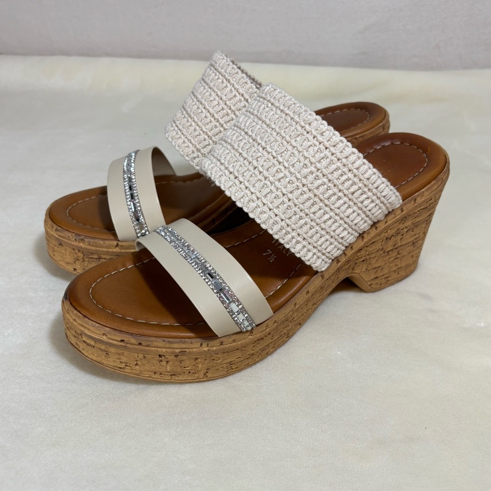 Toscanella Women’s Wedge Slides Cream Sandals Size 7.5